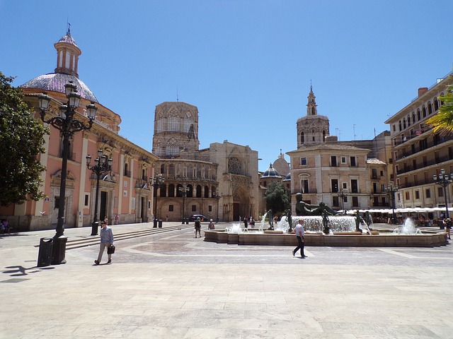 plaza de la Virgen a Valencia